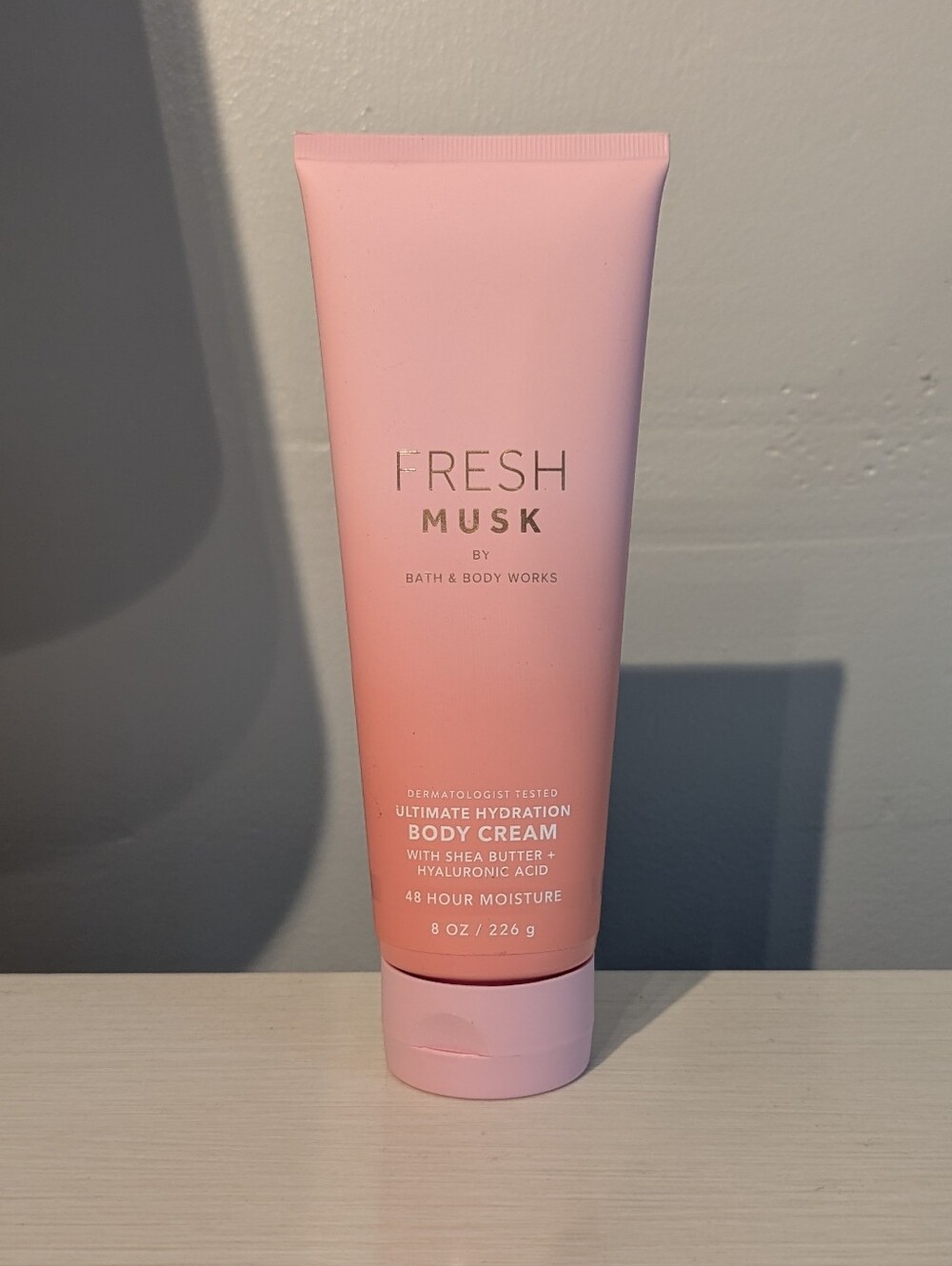 Bath & Body Works Fresh Musk Ultimate Hydration Body Cream - Pink